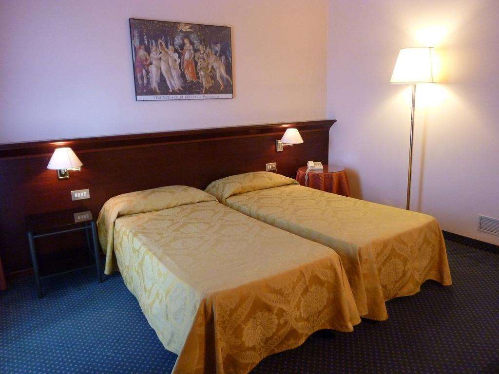 Hotel Torretta Montecatini Terme Habitación foto